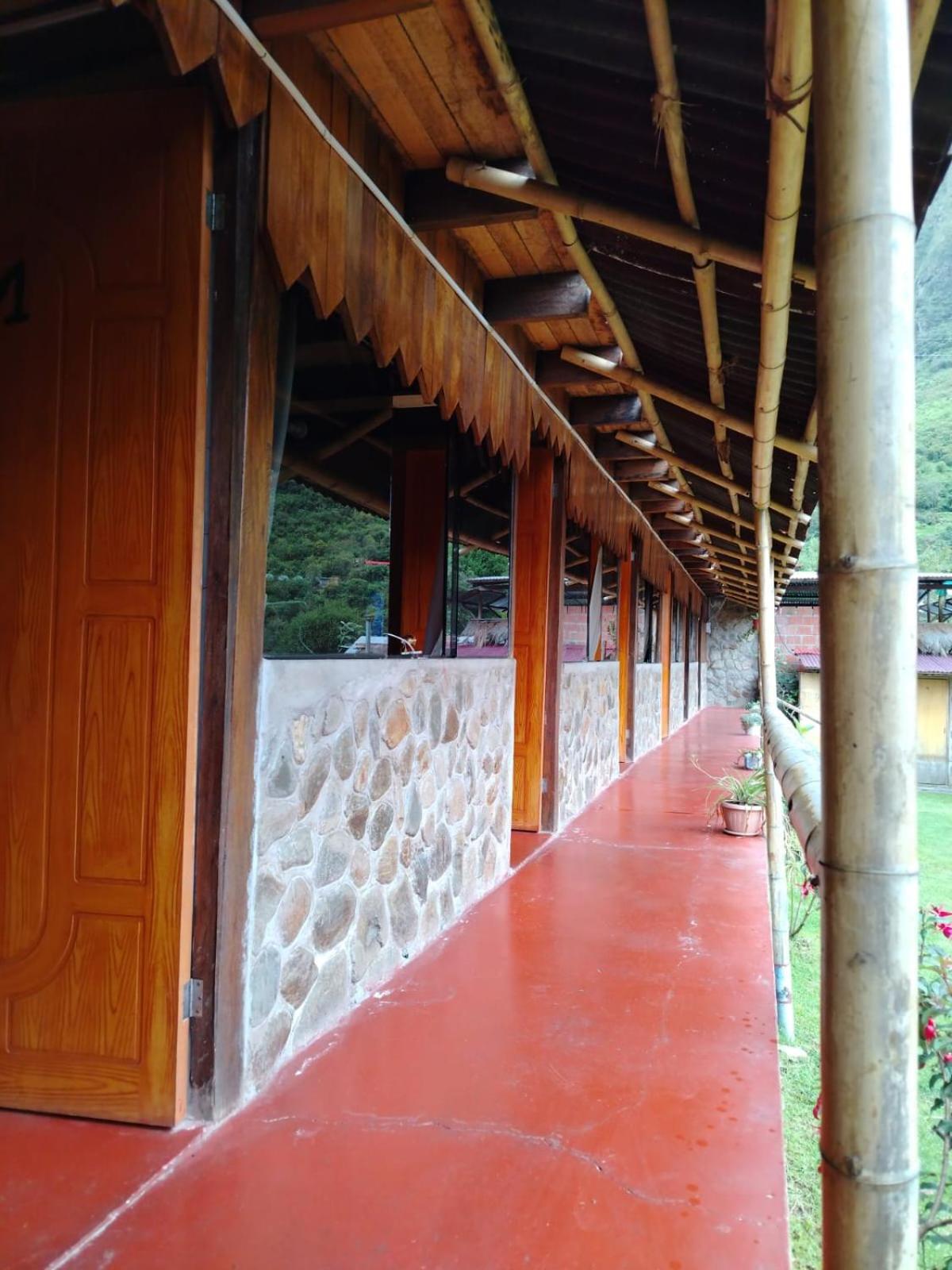 Hostel Samana Wasi Chaullay クスコ エクステリア 写真