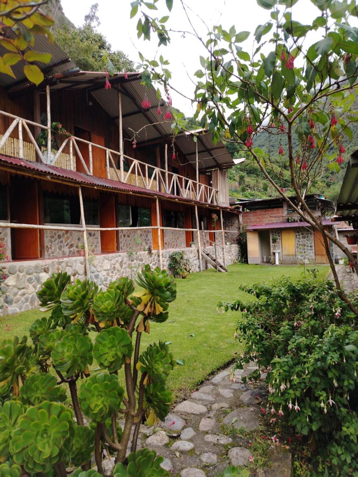 Hostel Samana Wasi Chaullay クスコ エクステリア 写真